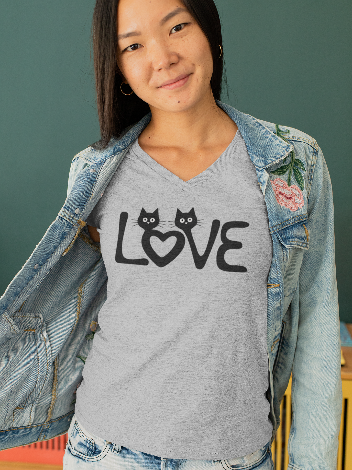 LOVE Cat Shirt, Cat Lover T-shirt, Cat V Neck Shirt, Cat Lover Gift, Gift for Her, Cat Mom Shirt Gift, Cute Cat Shirts, Cute Cat Tshirt
